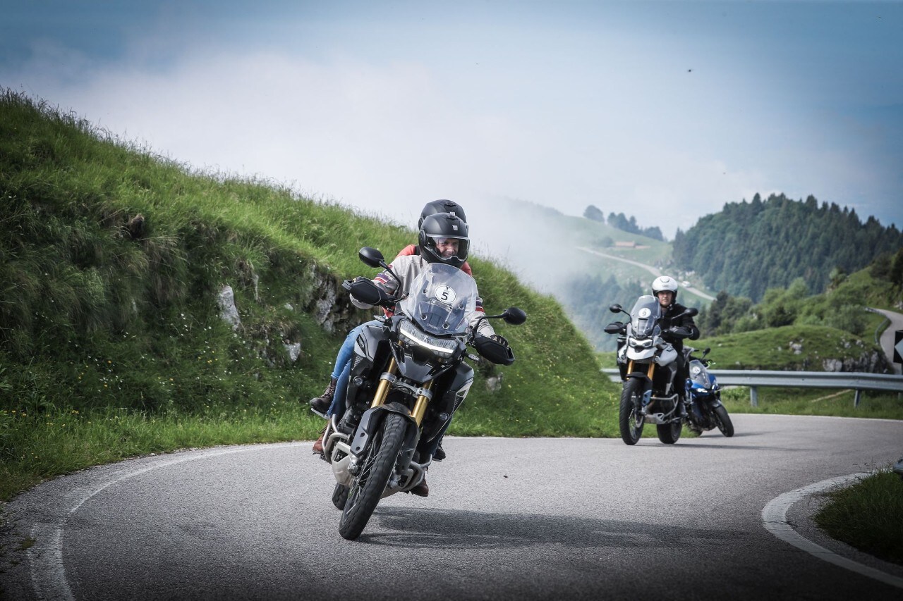 Triumph Adventure Experience: quando la moto va a braccetto con l'architettura